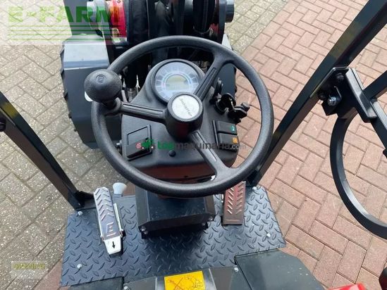 Minicargadora - Schaffer - 1622