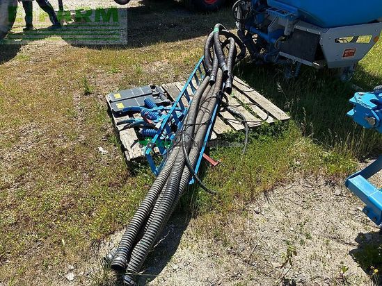 Sembradora - Lemken - azurit 9 & solitair 23 fronttank