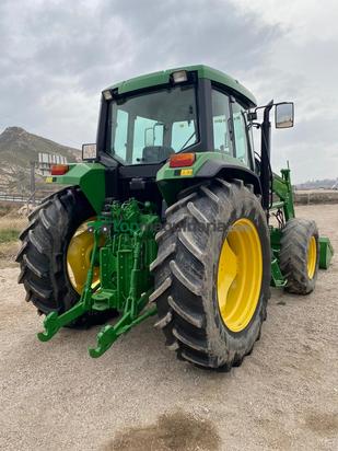 Tractor agrícola - John Deere - 6506 con pala John Deere 