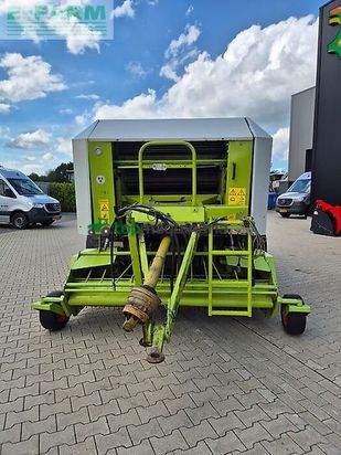 Empacadora gigant - Claas - rollant 250