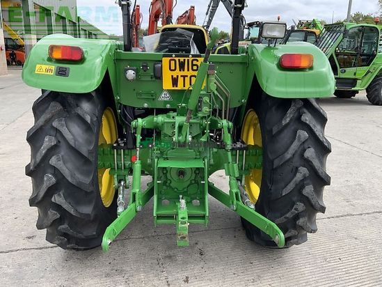 Tractor agrícola -  - john deere 5055e (st4162)