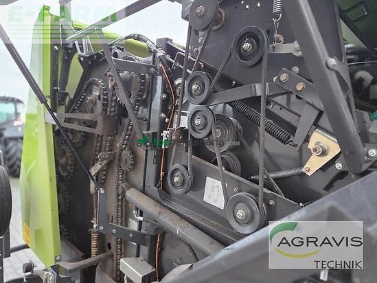 Empacadora gigant - Claas - rollant 520 rc