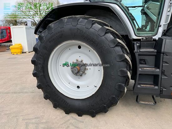 Tractor agrícola - Massey Ferguson - 8s.225 black tractor (st26275)