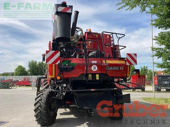 Cosechadora de Cereal - Case IH - 6150 stage v