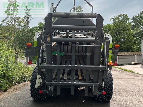 Empacadora gigant - Claas - quadrant 3400 rc