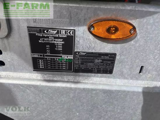 Esparcidor - Fliegl - pfw 9000 poly line einachs