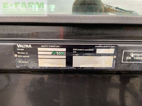 Tractor agrícola - Valtra - a93 tractor (st24382)