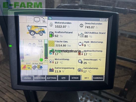 Cosechadora de Cereal - New Holland - cr 8.90