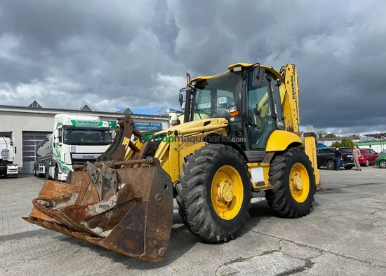 2009 Komatsu WB 93S Retroexcavadora cargadora