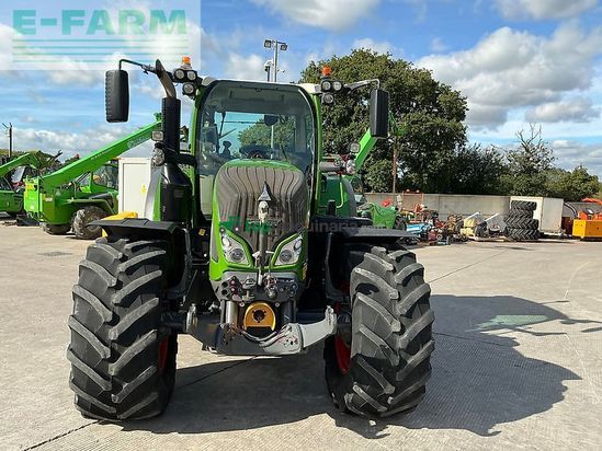 Tractor agrícola - Fendt - 724 profi plus tractor (st27728)