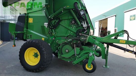Empacadora gigant - John Deere - v 451 m hc25