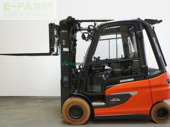 Elevadora - Linde - e 30 ion 1252