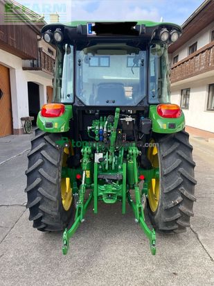 Tractor agrícola - John Deere - 5100M
