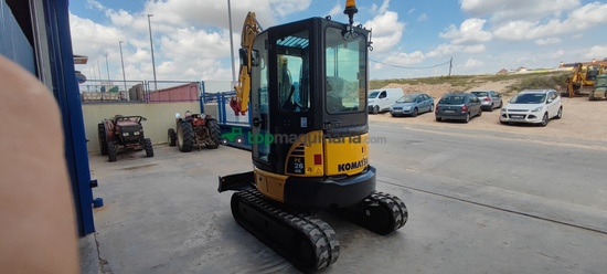 Miniexcavadora Komatsu PC26MR-3