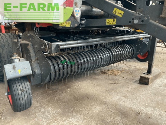 Empacadora gigant - Claas - variant 470