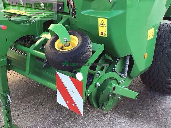 Empacadora gigant - John Deere - v461m