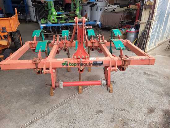 Chisel keverneland de 7 brazos con ballesta 