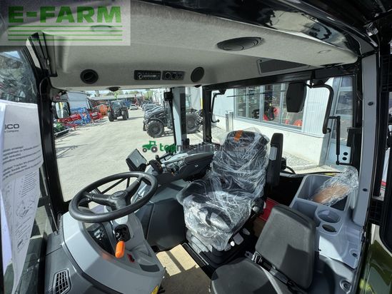 Tractor agrícola - Valtra - g135 versu