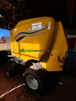 Empacadora gigant - New Holland - br 6090 / roll-bar 125