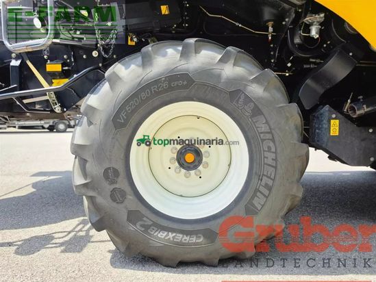 Cosechadora de Cereal - New Holland - cr 8.80