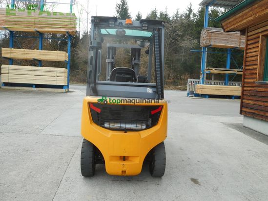 Elevadora - Jungheinrich - dfg425s triplex 4,4m + ss + 4. kreis