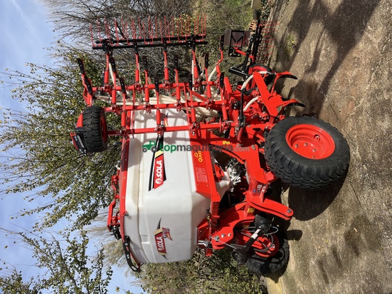 Sembradora chorrilo neumatica - Sola -  ARES - 2713