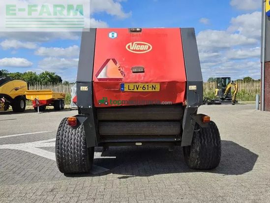 Empacadora gigant - Vicon - rf125