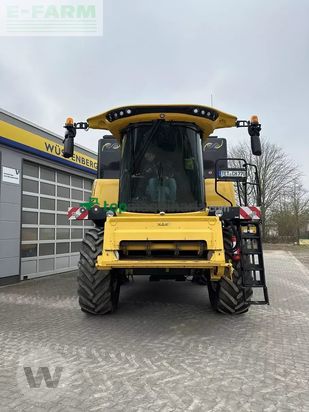 Cosechadora de Cereal - New Holland - ch 7.70
