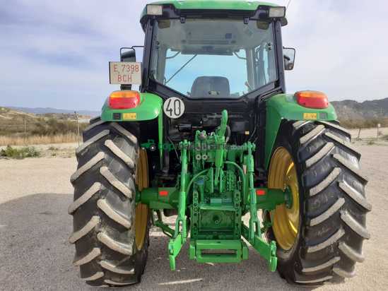 Tractor agrícola - John Deere 6320 
