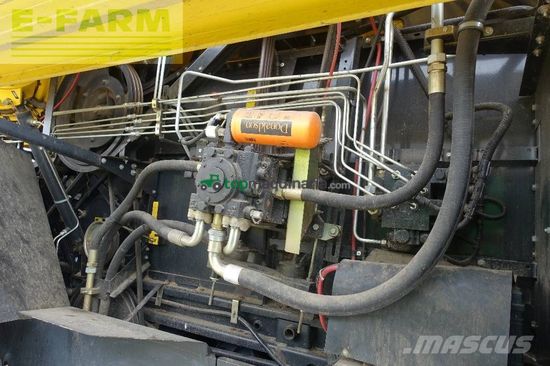 Cosechadora de Cereal - New Holland - tc 5050