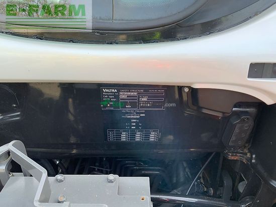 Tractor agrícola - Valtra - t195 versu unlimited tractor (st25161) Versu