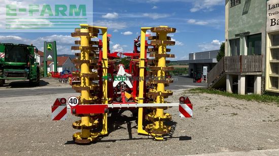 Cultivador - Pöttinger - Terria 5040