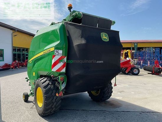 Empacadora gigant - John Deere - v461r hc25