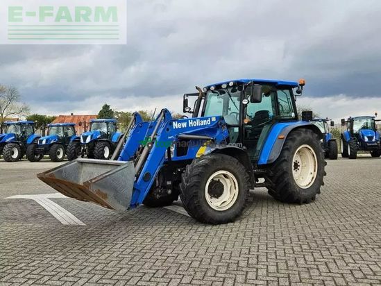 Tractor agrícola - New Holland - t5050 met frontlader