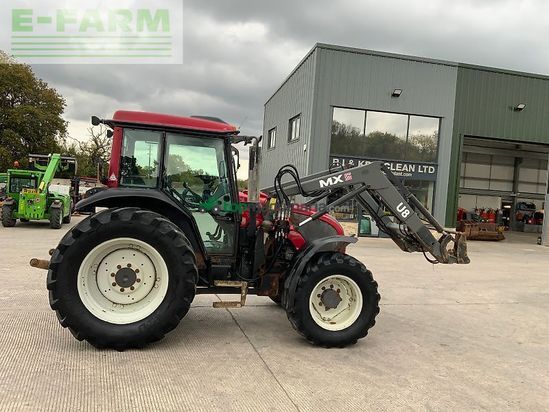 Tractor agrícola - Valtra - a93 tractor (st24382)