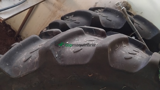 Tractor agrícola - John Deere - 6310 y 2850