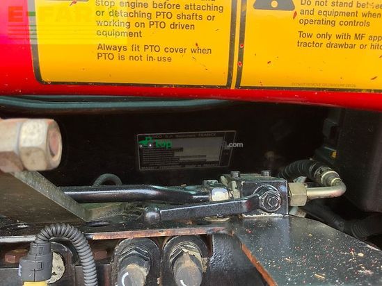 Tractor agrícola - Massey Ferguson - 6480 dyna-6 tractor (st24945)