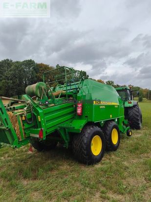 Empacadora gigant - John Deere - 1424c