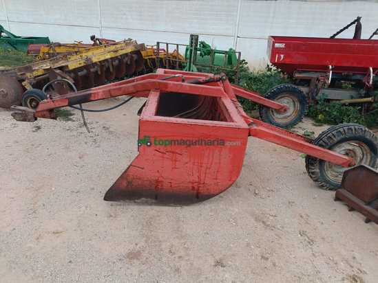 Despedregadora con ruedas traseras marca Jympa