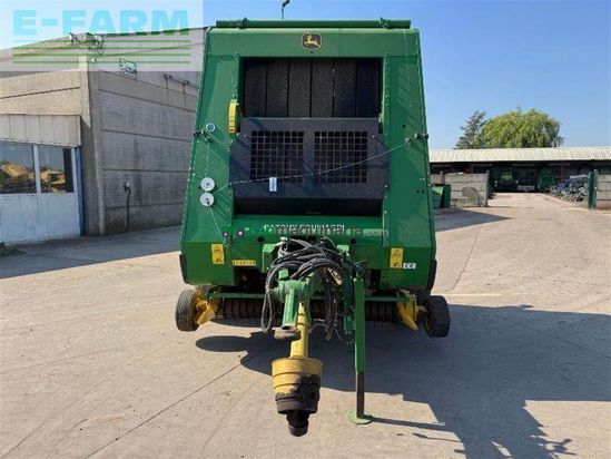 Empacadora gigant - John Deere - 592