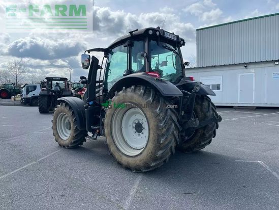 Tractor agrícola - Valtra - n 135 hitech