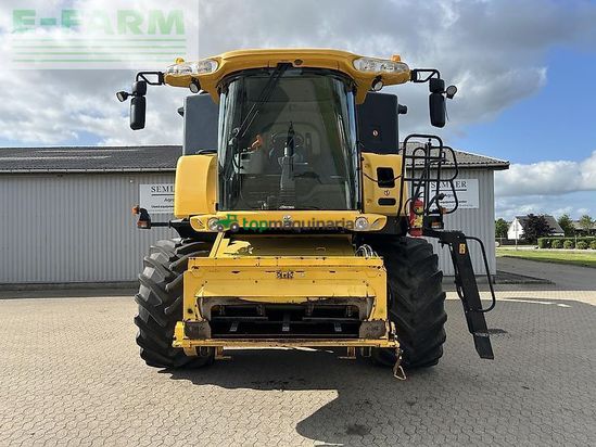 Cosechadora de Cereal - New Holland - cx 8070