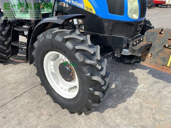 Tractor agrícola - New Holland - ts100a tractor (st27374)