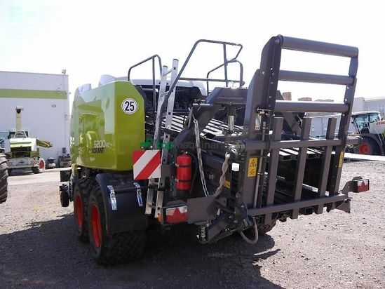 Empacadora gigant - Claas - quadrant 5200 fc