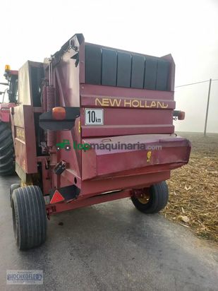 Empacadora gigant - New Holland - 644