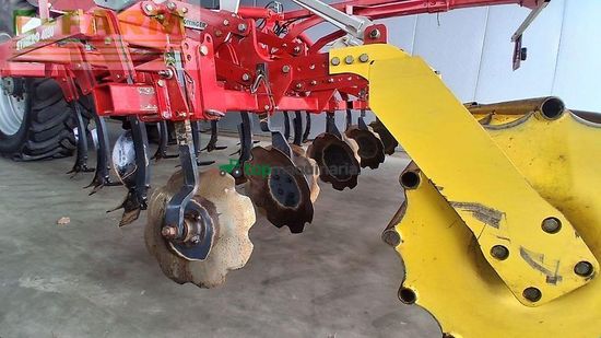 Cultivador - Pöttinger - synkro 4030 k
