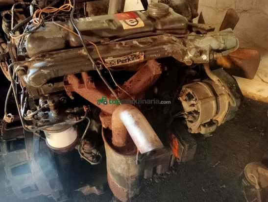 Motor Perkins A4248 de un Massey Ferguson 294 con n° 338.