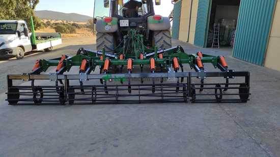 CULTIVADOR SEMICHISEL DE 17 BRAZOS 40X30 EN 2 FILAS