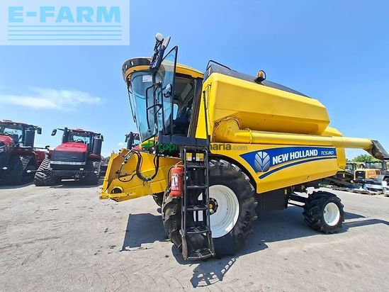 Cosechadora de Cereal - New Holland - tc580 și heder 5.4 m + cărucior