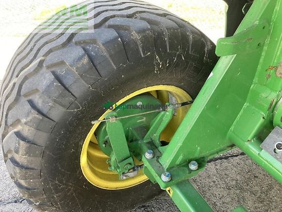 Empacadora gigant - John Deere - v461m